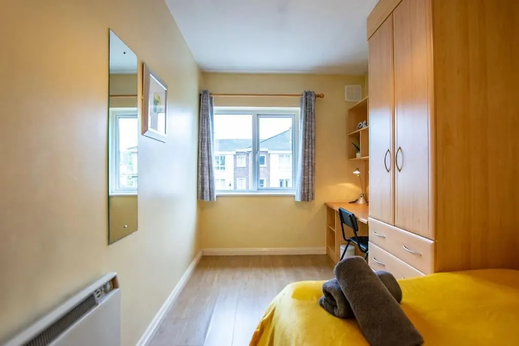 3 - Superb Duplex At Gort Na Coiribe By Shortstays Galway Semesterbostad